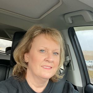 Meet your Posher, Denise